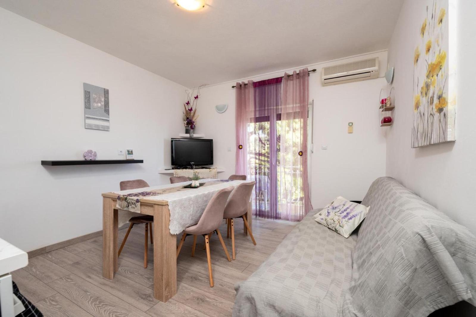Apartments Lucija Trogir Exterior foto