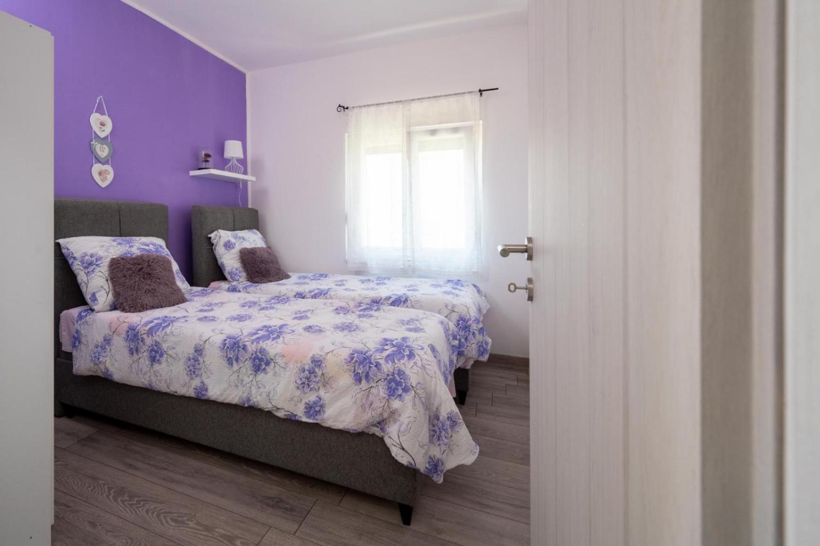 Apartments Lucija Trogir Exterior foto