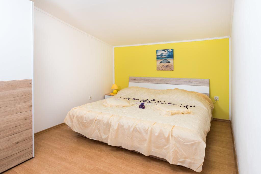 Apartments Lucija Trogir Habitación foto